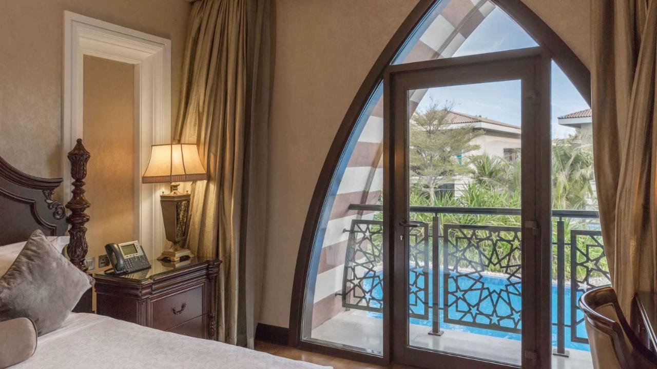 Zabeel Saray Royal Residences Lagoon Villa Dubai Exterior photo